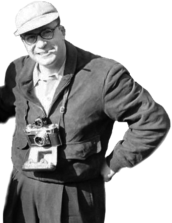 Jack Birns met camera, ergens in Joegoslavië | Foto: Roy Rowan, 1950