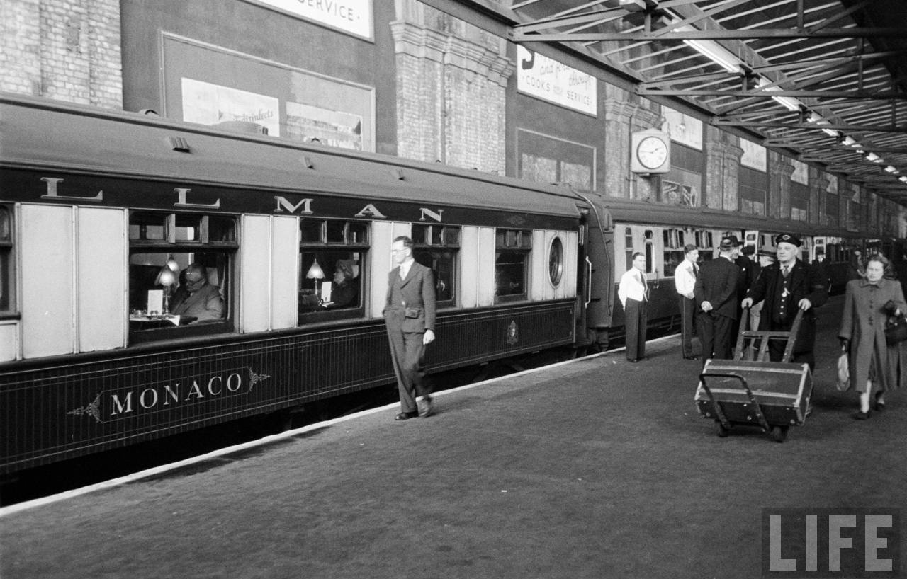 Spoor 8 met Pullman-rijtuig Monaco | Foto: Jack Birns, 1950