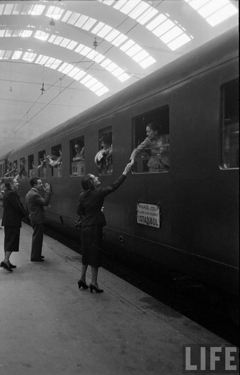 1e klasse SNCF-rijtuig te Milaan | Foto: Jack Birns, 1950