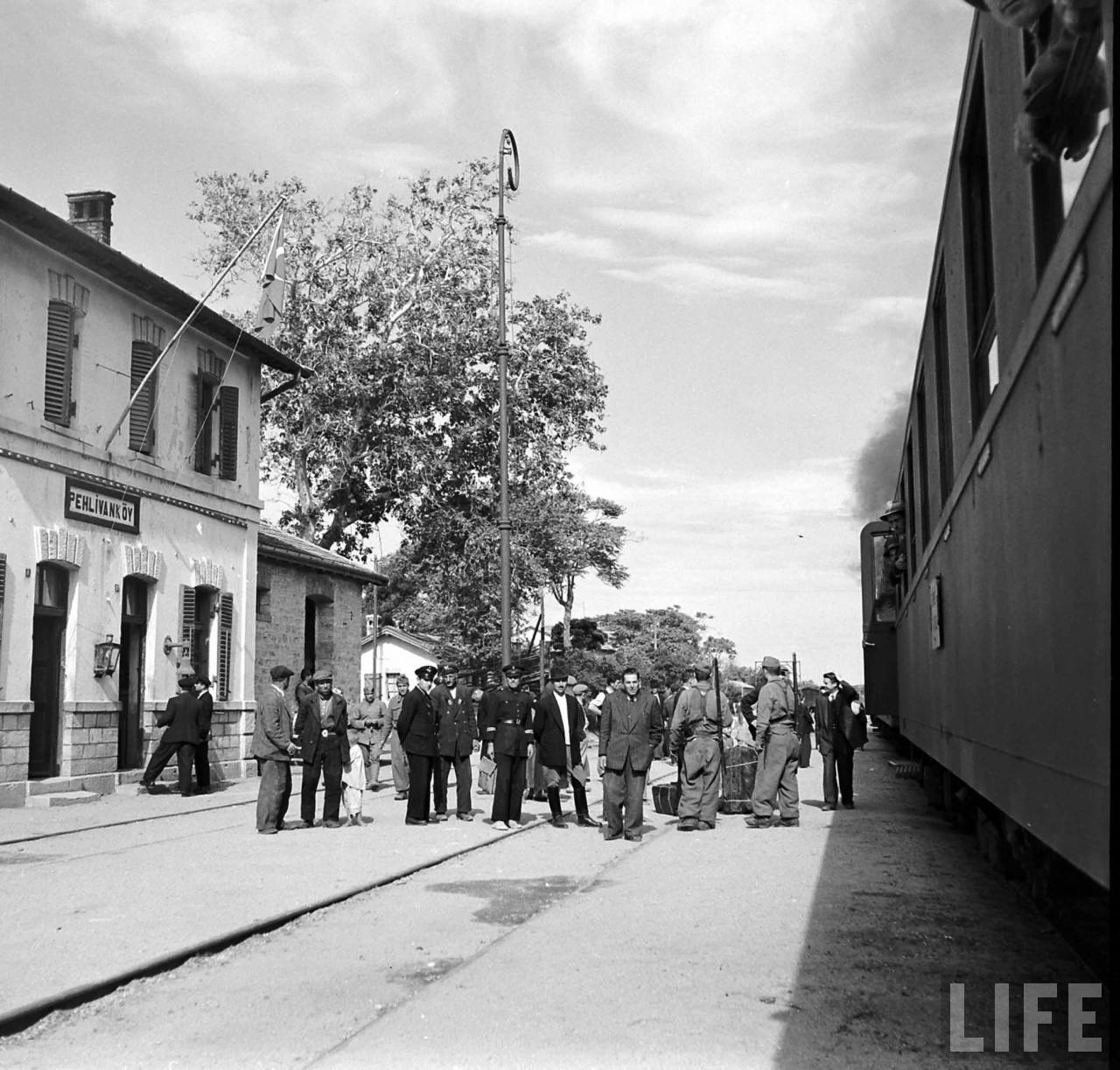 Station Pehlivanköy | Foto: Jack Birns, 1950