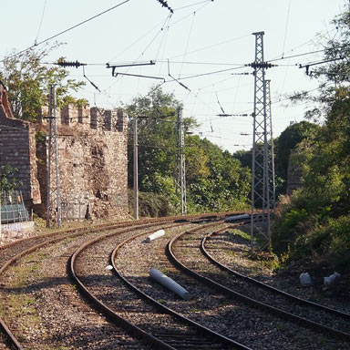 Spoorlijn bij Topkapı | Foto: Arjan den Boer, 2013