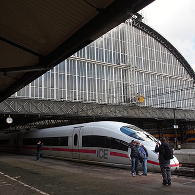 ICE op Amsterdam Centraal | Foto: Arjan den Boer, 2014