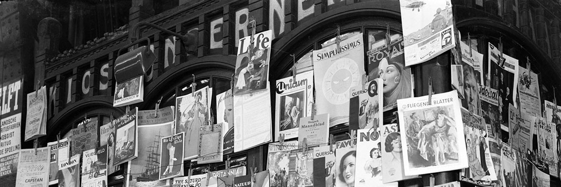AKO-kiosk Amsterdam CS, 1932 | Foto: Willem van de Poll/Nationaal Archief CC-BY-SA