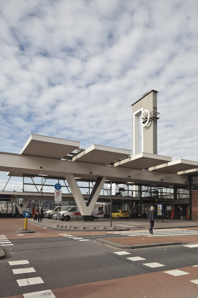 Station Almelo | Foto: Wouter van der Sar, Rijksdienst voor het Cultureel Erfgoed CC-BY-SA