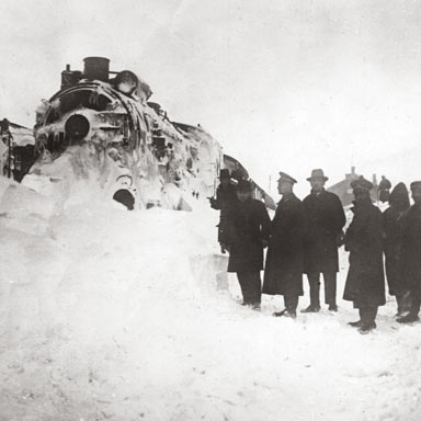 Simplon Orient-Express ingesneeuwd bij Çerkezköy, 1929 | Foto: Boursky (collectie Arjan den Boer)