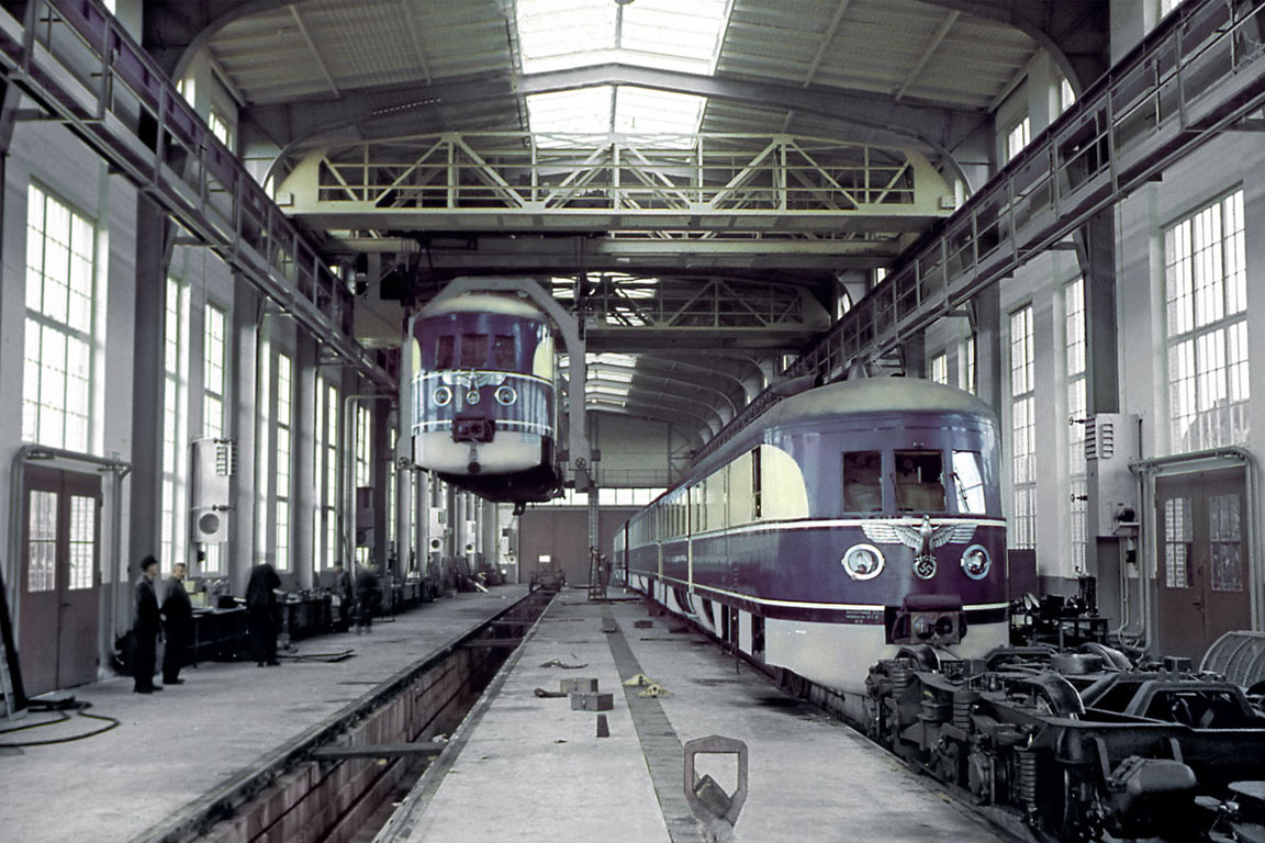 SVT's Bauart Köln in onderhoudswerkplaats Wittenberge, 1938 | Walter Hollnagel (Eisenbahnstiftung)