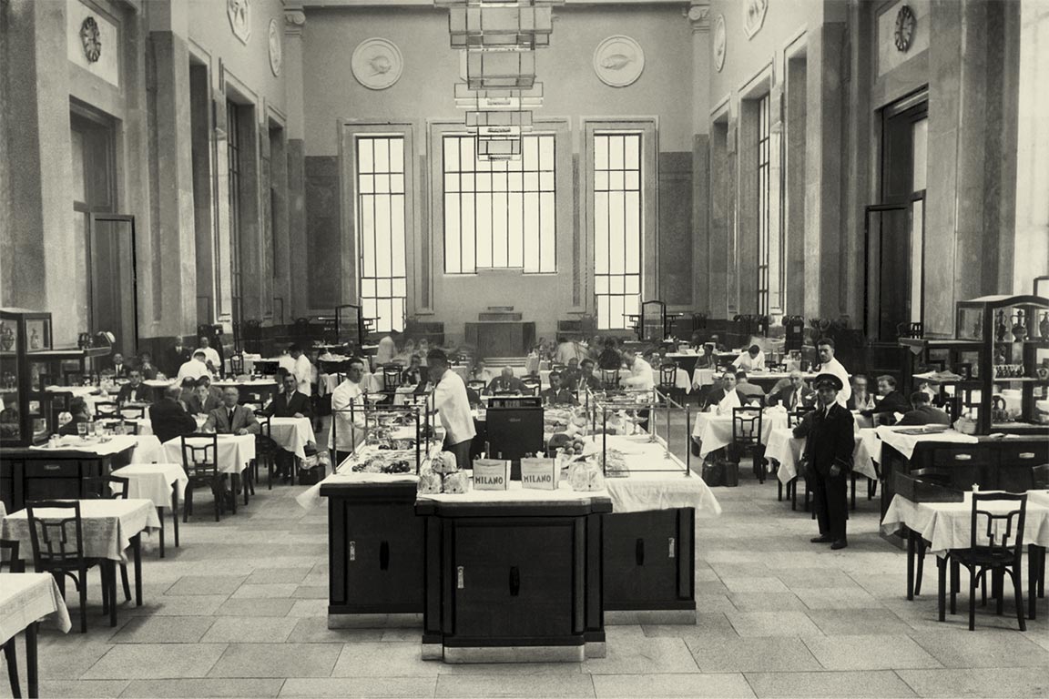Stationsrestaurant 3e klasse, 1931 | Anoniem (Marka/Alamy)