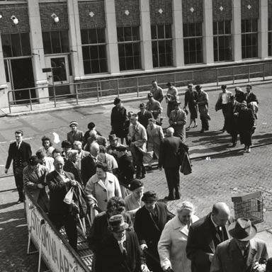 Passengers of the SS Queen Wilhelmina, 1961 | NS (Het Utrechts Archief)